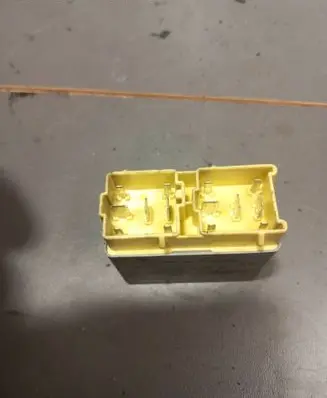 Volvo S70 V70 V70 XC Light relay 9483309 895185000