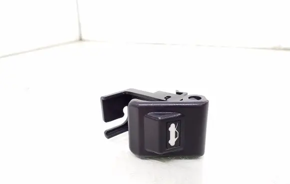 Mazda CX-3 Engine bonnet (hood) release handle