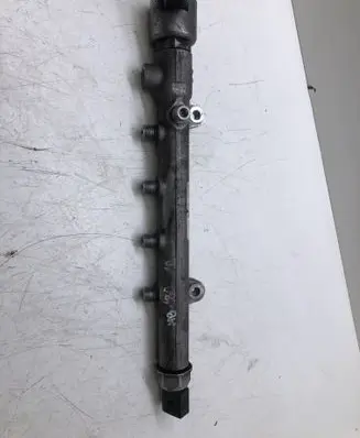 Mercedes-Benz B W246 W242 Fuel main line pipe A6510700495 9307Z522A00 9307Z521A