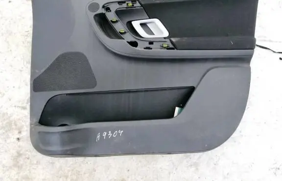 Skoda Fabia Mk2 (5J) Front door card panel trim 5j867012 320010112796121