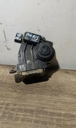 Loading door lock