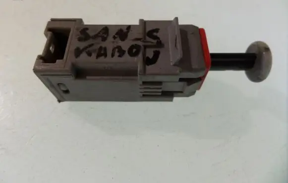 Clutch pedal sensor