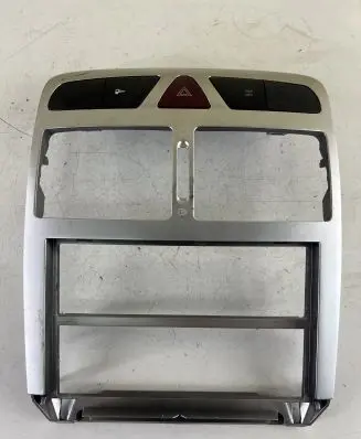 Citroen C5 Center console M33906