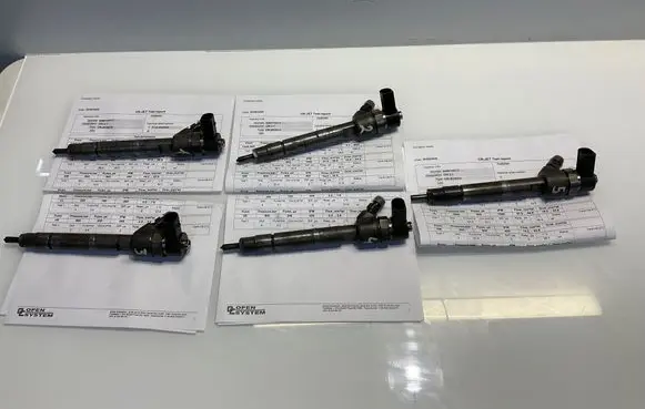 Mercedes-Benz E W211 Fuel injectors set A6480700287 6480700287
