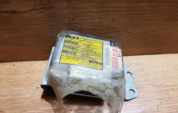 Toyota Camry Airbag control unit/module 8917033041 152300-1700