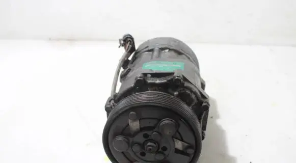 Volkswagen Caddy Air conditioning (A/C) compressor (pump)