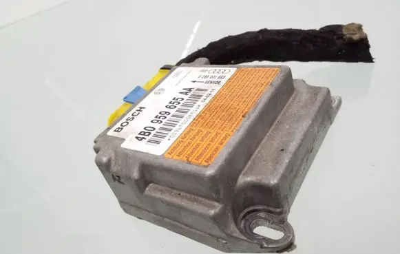 Audi A6 S6 C5 4B Airbag control unit/module 4B0959655AA 0285001693