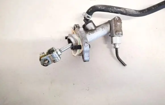 Honda Civic IX Clutch master cylinder
