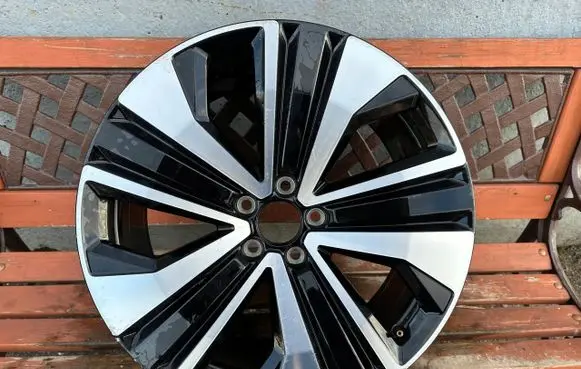 Volvo XC60 R19 alloy rim 