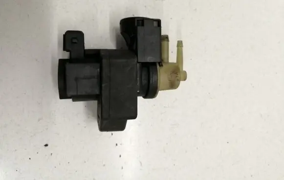 Mercedes-Benz ML W163 Turbo solenoid valve 70027202 351202A900