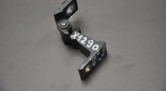 Audi A3 8Y Front door lower hinge 8V5933404D