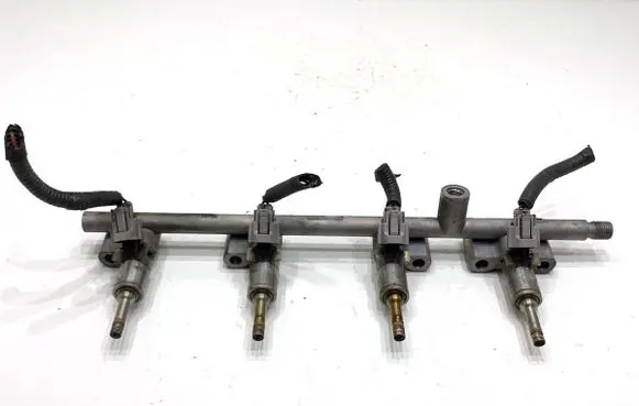 Nissan Qashqai Fuel main line pipe 0261500210