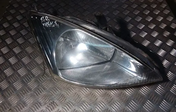 Ford Focus Headlight/headlamp 205675B