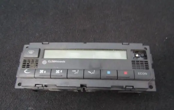 Volkswagen Golf IV Climate control unit