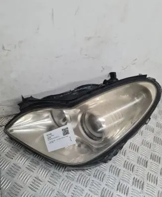 Mercedes-Benz CLS C219 Headlight/headlamp