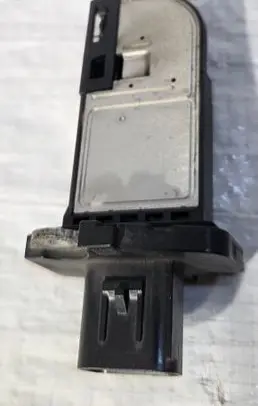 Ford Fiesta Mass air flow meter 8V2112B579AA