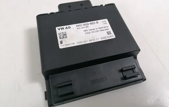 Audi A5 8T 8F Power management control unit 8K0959663B