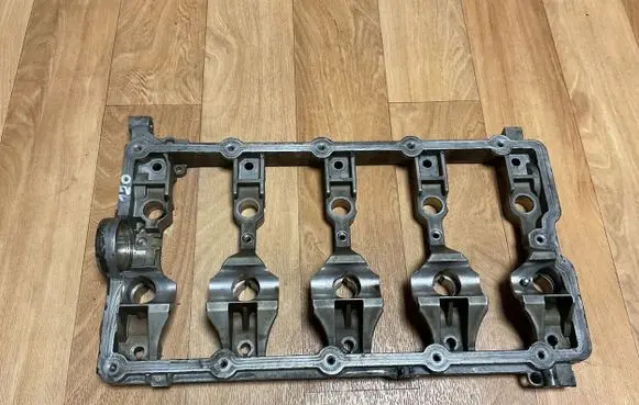 Volkswagen PASSAT B6 Other engine bay part 03G103308C