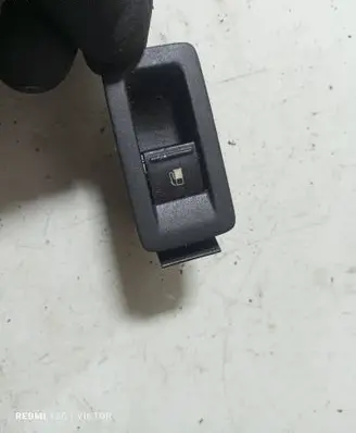 Volkswagen Touran I Electric window control switch 1F0959527