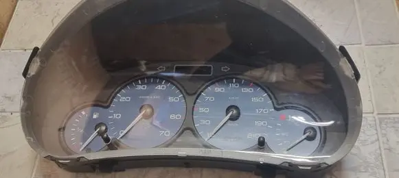 Citroen Berlingo Speedometer (instrument cluster) 9662745480 000709413 CE27GZ66