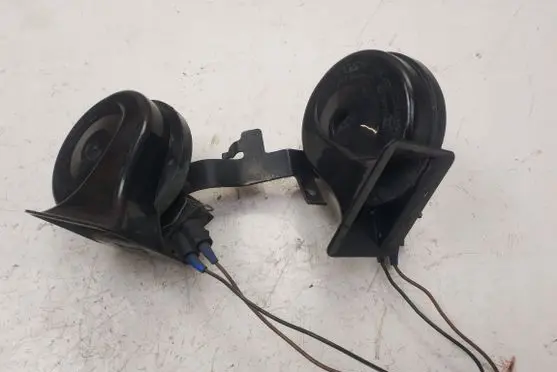Audi A3 S3 8L Horn signal 0092018