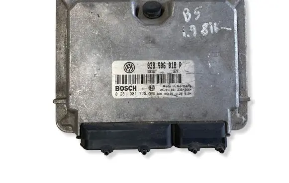 Volkswagen PASSAT B5 Engine control unit/module 038906018P