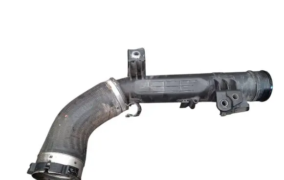 Volvo S60 Intercooler hose/pipe 31422153
