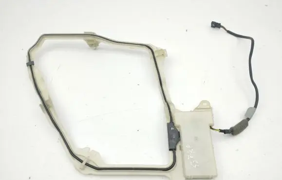 Mercedes-Benz S W220 Keyless system antenna A2208200175