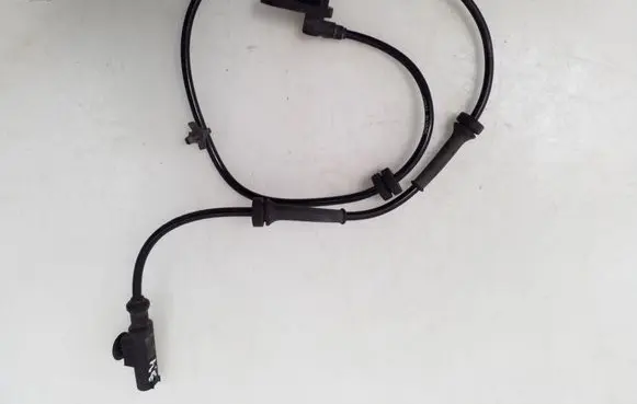Nissan Almera Tino ABS rear brake sensor 47901BU805