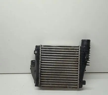 Peugeot 308 Intercooler radiator P9675627980 IA2048 M162476