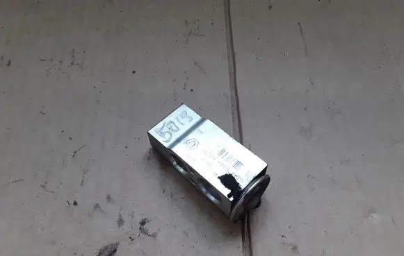 Suzuki SX4 Air conditioning (A/C) expansion valve CZ4475003070 4475003070