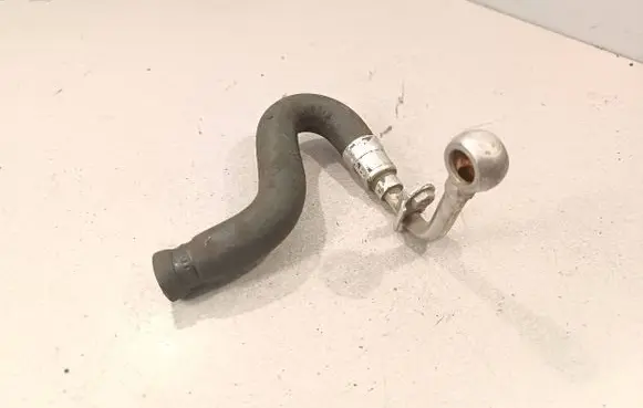 Volkswagen PASSAT B5 Engine coolant pipe/hose 058121497B