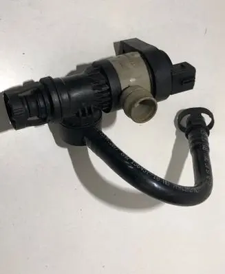 BMW 5 GT F07 Turbo solenoid valve 7618658