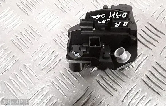 Volkswagen Cross Touran I Tail light bulb cover holder 176452