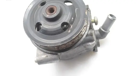 Jaguar XF X250 Power steering pump 9X233A696AA