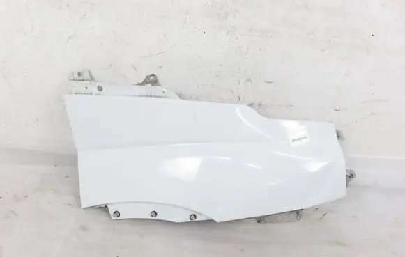 Iveco Daily 6th gen Fender