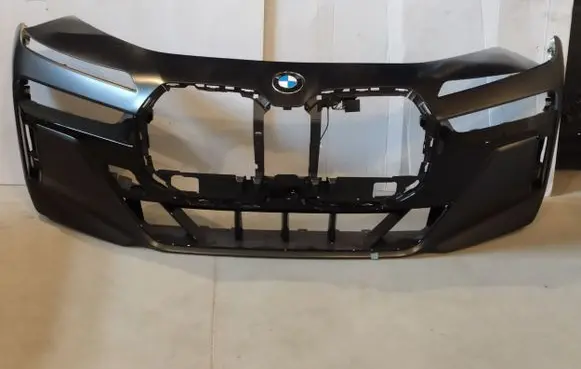 BMW 7 G70 Front bumper 5A52CF4 5A2DA48 5A707E1