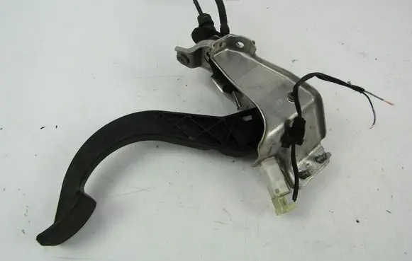 Opel Combo C Clutch pedal 