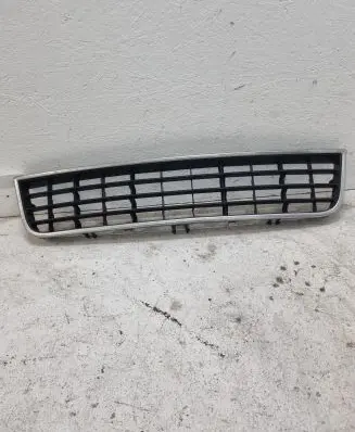 Audi A6 S6 C5 4B Front bumper lower grill