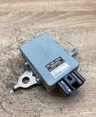 Toyota Auris E180 Fuel injection pump control unit/module 8957012370 1049930820