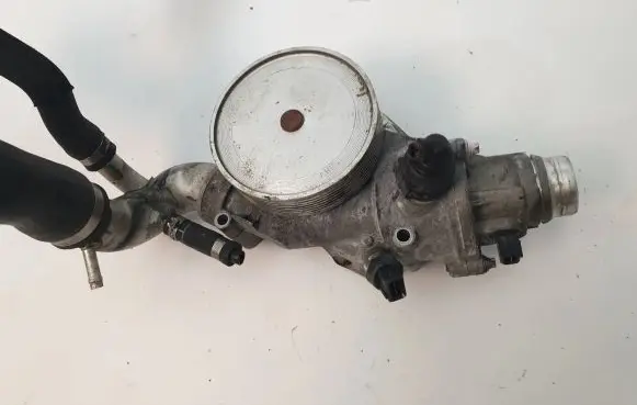 BMW M5 Thermostat 7586885