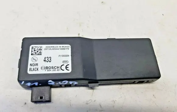 Opel Insignia A Door central lock control unit/module 13503204