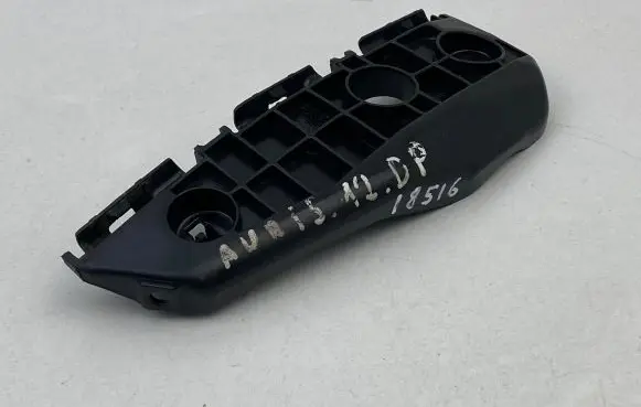 Toyota Auris 150 Front bumper mounting bracket 5253502041 0V0T