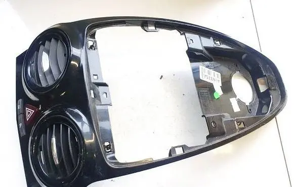 Opel Corsa D Dash center air vent grill 13203702