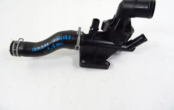 Nissan Qashqai Thermostat housing 
