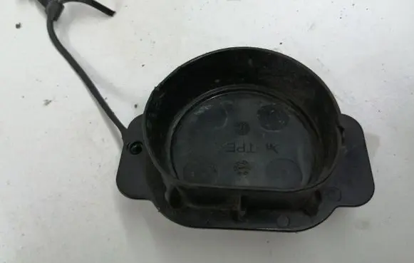 Hyundai Kona I Electric car charge socket cover 