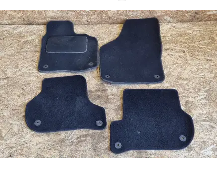 Volkswagen Golf VI Car floor mat set 