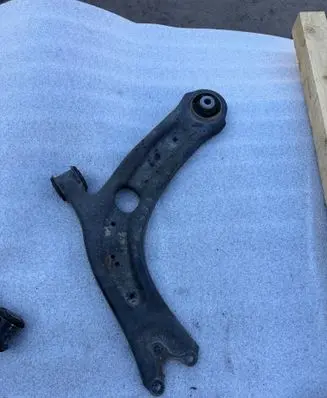 Audi Q3 F3 Front lower control arm/wishbone 3Q0407153D