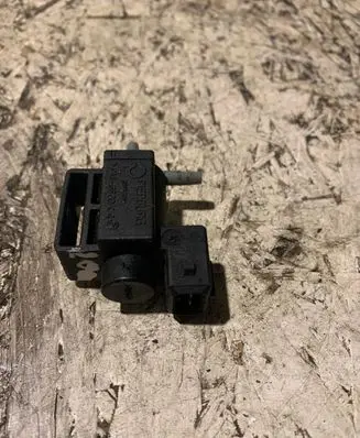 Volvo XC40 Turbo solenoid valve 31339879