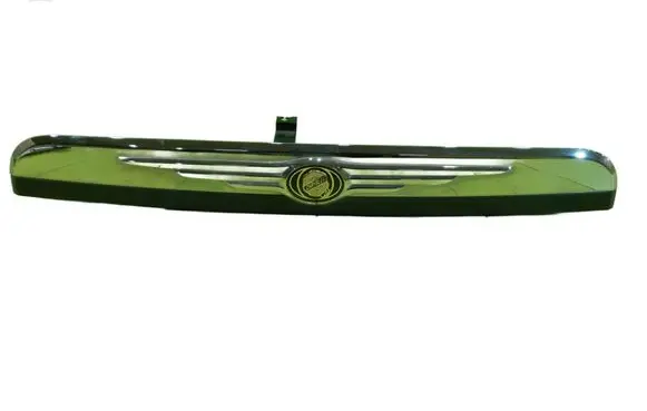 Chrysler Grand Voyager V Rear light center trim bar blend 05113252AB